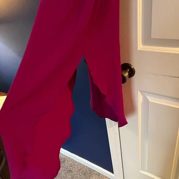 Elegant Sleeveless Fuschia Dress with Side Slit - Picture 5 of 5